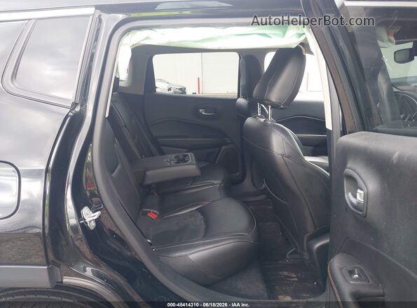 3C4NJDCB3KT673975 2019 JEEP COMPASS Черный Вид наклейки с VIN-кодом