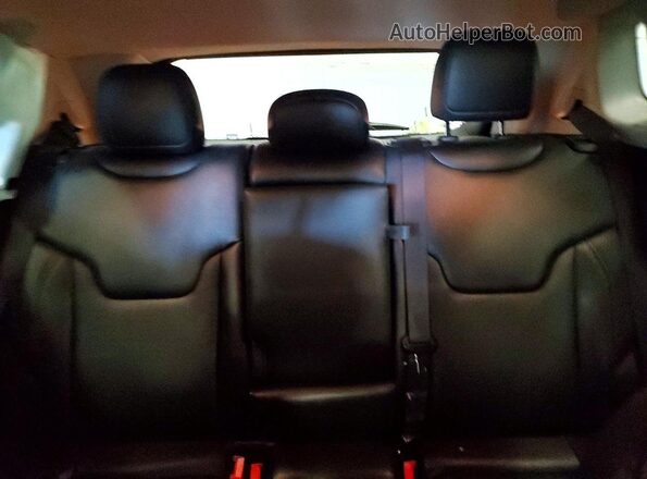 3C4NJDCB3MT576455 2021 JEEP COMPASS Black Widok tylnych siedzeń