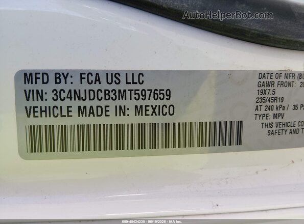 3C4NJDCB3MT597659 2021 JEEP COMPASS Белый Вид подкапотного пространства