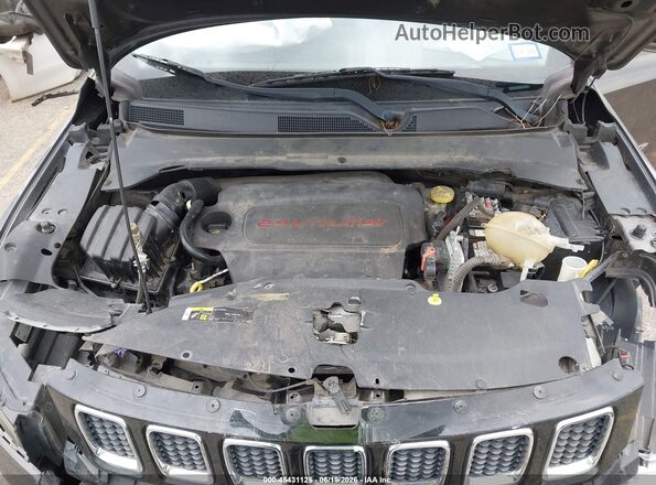 3C4NJDCB4JT442565 2018 JEEP COMPASS Серый Вид сзади