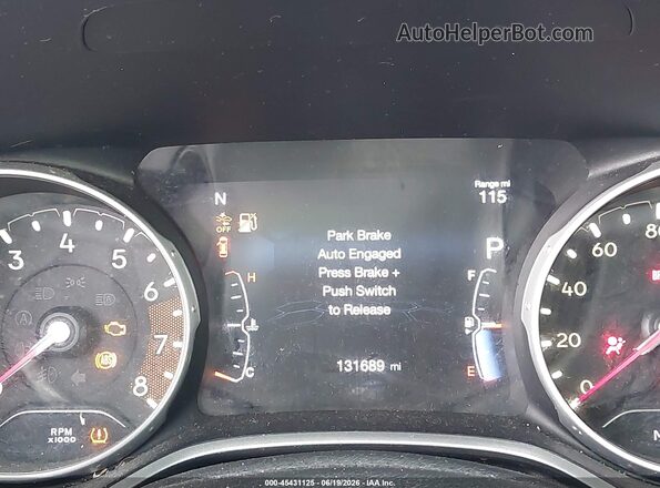 3C4NJDCB4JT442565 2018 JEEP COMPASS Серый 