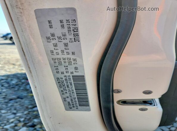 3C4NJDCB4KT761367 2019 JEEP COMPASS White Սալոնի 360 աստիճան տեսք