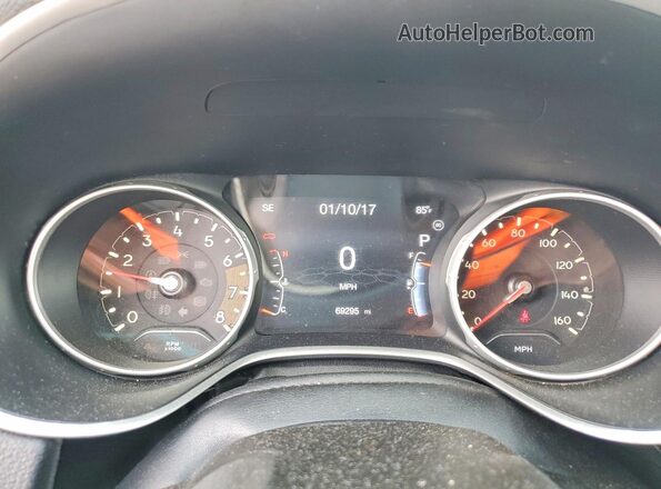 3C4NJDCB4KT791159 2019 JEEP COMPASS Silver Instrument cluster view