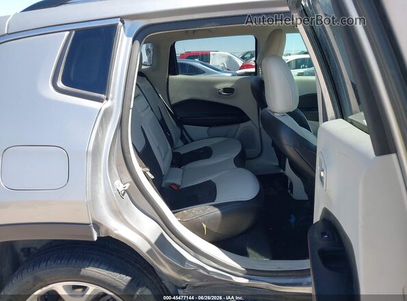 3C4NJDCB4LT127221 2020 JEEP COMPASS Silver VIN sticker view