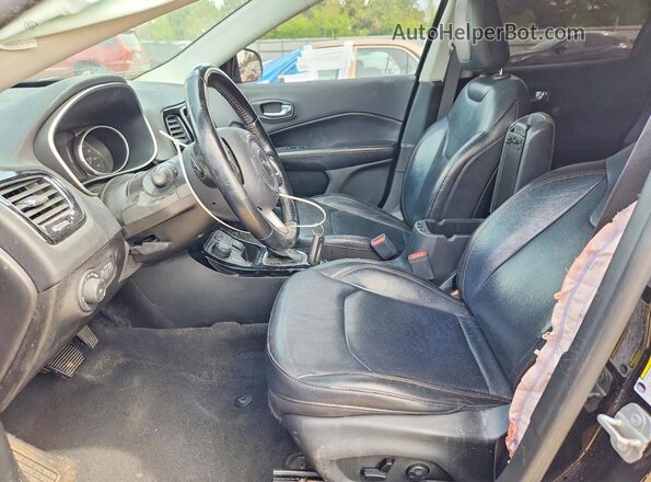 3C4NJDCB4LT208557 2020 JEEP COMPASS Black 