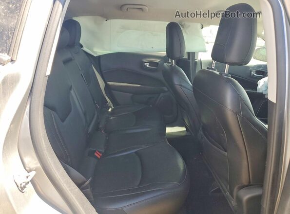 3C4NJDCB4LT240294 2020 JEEP COMPASS Серебряный 