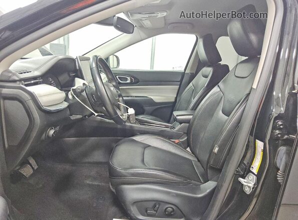 3C4NJDCB5NT101083 2022 JEEP COMPASS Black 