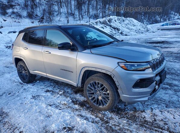 3C4NJDCB5NT228075 2022 JEEP COMPASS Gray Front right
