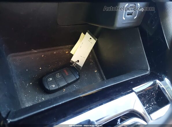 3C4NJDCB5NT228495 2022 JEEP COMPASS Серый Вид панели приборов
