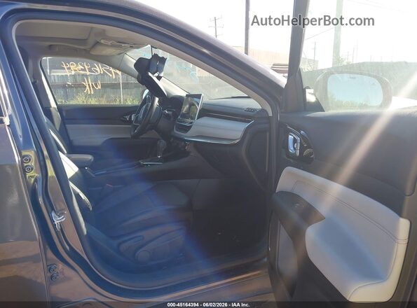 3C4NJDCB5NT228495 2022 JEEP COMPASS Серый Вид салона спереди