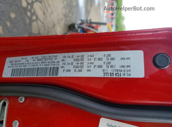 3C4NJDCB6JT280860 2018 JEEP COMPASS Red 360 interior view