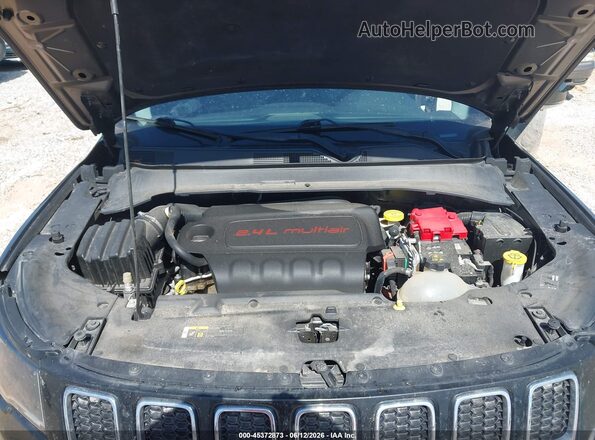3C4NJDCB6LT163489 2020 JEEP COMPASS Серый Вид сзади