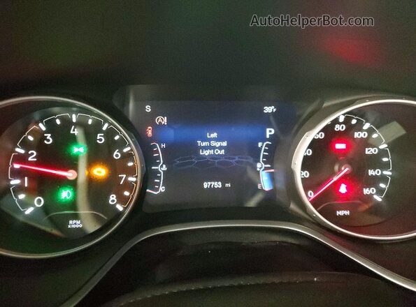 3C4NJDCB7JT435061 2018 JEEP COMPASS Зеленый Вид щитка приборов