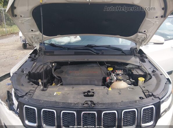 3C4NJDCB7JT442589 2018 JEEP COMPASS Белый Вид сзади