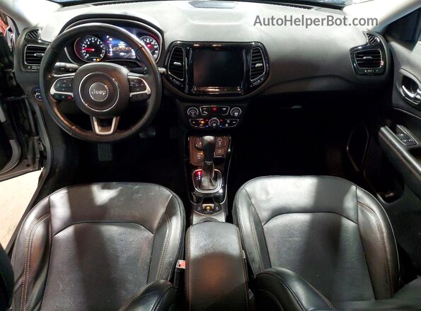 3C4NJDCB7KT619904 2019 JEEP COMPASS Silver Առջևի վահանակի տեսք