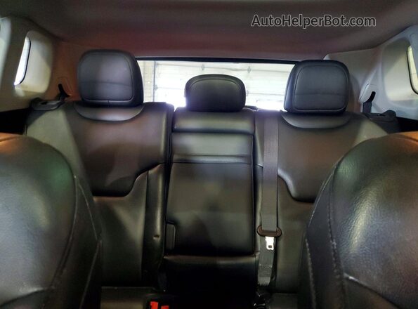 3C4NJDCB7KT619904 2019 JEEP COMPASS Silver Հետևի նստատեղերի տեսք