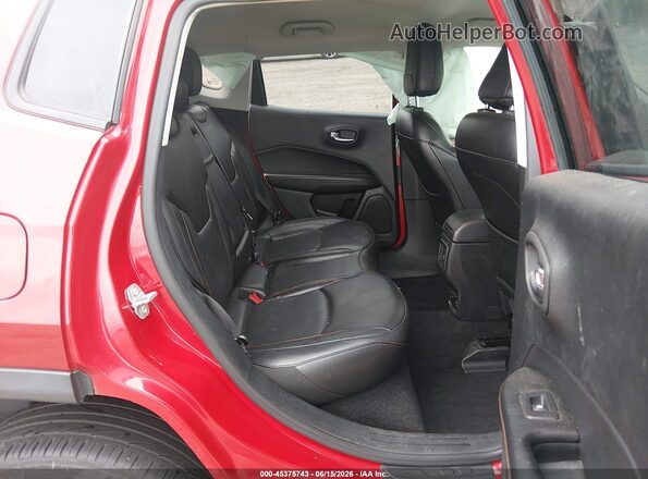 3C4NJDCB7KT696840 2019 JEEP COMPASS Red VIN կոդի պիտակի տեսք