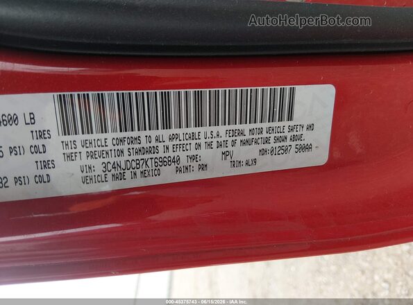 3C4NJDCB7KT696840 2019 JEEP COMPASS Red Շարժիչի բաժամունքի տեսք
