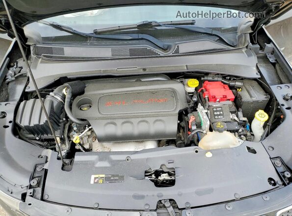 3C4NJDCB7MT551283 2021 JEEP COMPASS Black Vista del compartimento del motor