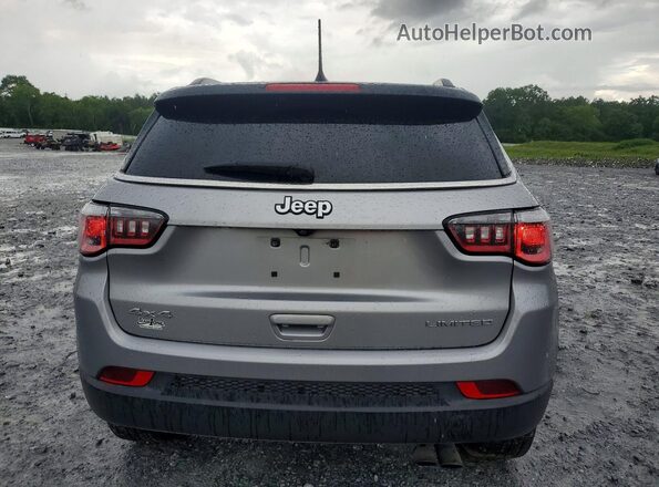 3C4NJDCB8JT422965 2018 JEEP COMPASS Gray Rear view