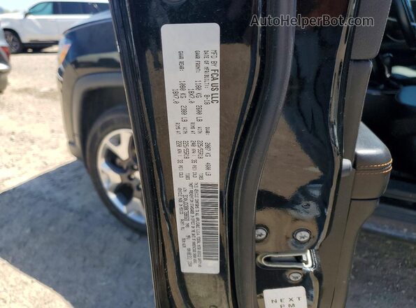 3C4NJDCB8KT596522 2019 JEEP COMPASS Black Vista del compartimento del motor
