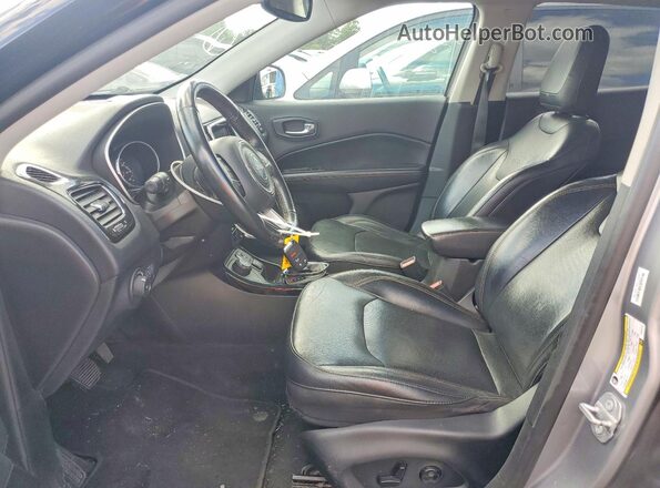 3C4NJDCB8KT661319 2019 JEEP COMPASS Gray Вид салону спереду