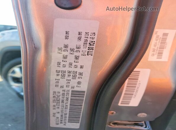 3C4NJDCB8KT661319 2019 JEEP COMPASS Gray Вид наклейки з VIN-кодом