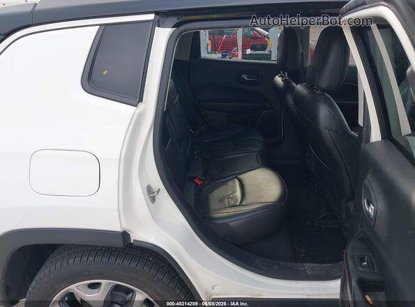 3C4NJDCB8KT812756 2019 JEEP COMPASS White Vista de la etiqueta del VIN