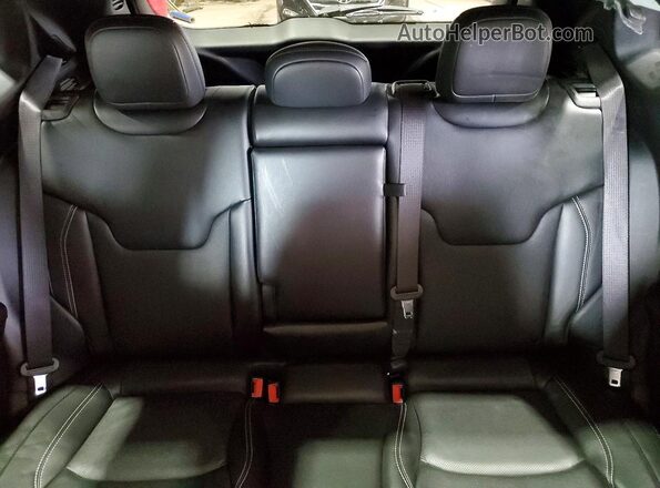 3C4NJDCB8NT140959 2022 JEEP COMPASS Black Հետևի նստատեղերի տեսք