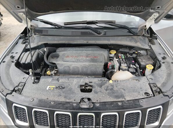 3C4NJDCB8NT159527 2022 JEEP COMPASS Silver 