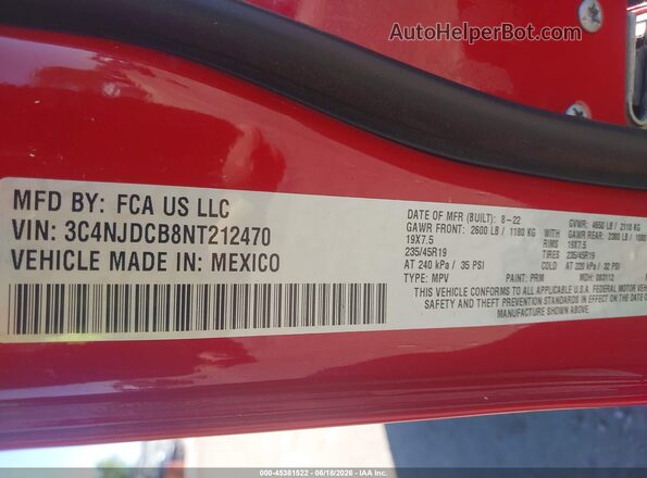 3C4NJDCB8NT212470 2022 JEEP COMPASS Red Vista del compartimento del motor