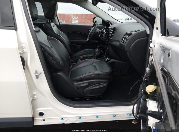 3C4NJDCB9HT665839 2017 JEEP NEW COMPASS White წინა სალონის ხედი