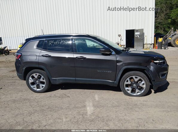 3C4NJDCB9JT316329 2018 JEEP COMPASS Gray Vista del cuadro de instrumentos