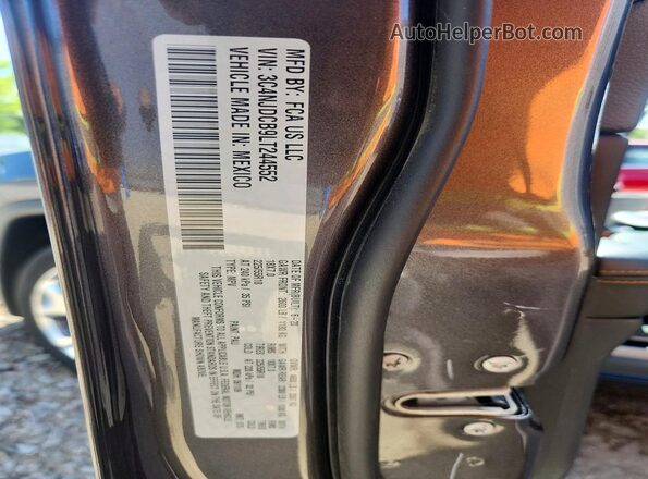 3C4NJDCB9LT244552 2020 JEEP COMPASS Gray 