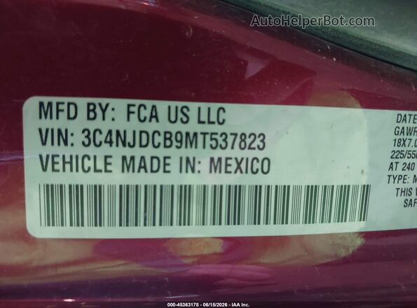3C4NJDCB9MT537823 2021 JEEP COMPASS Red ძრავის განყოფილების ხედი