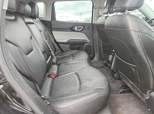 3C4NJDCB9NT159147 2022 JEEP COMPASS Black Սալոնի հետևի տեսք