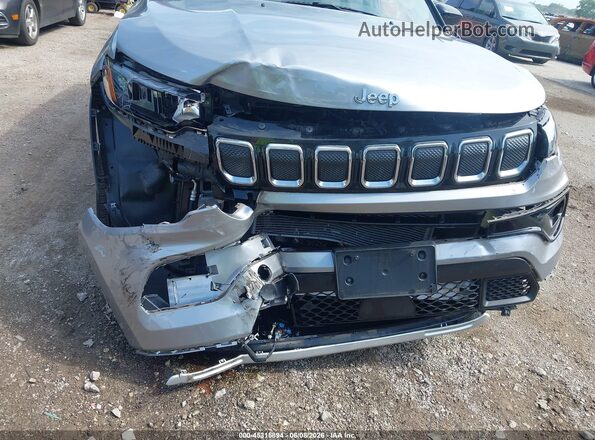 3C4NJDCB9NT161416 2022 JEEP COMPASS Silver Դիմացի տեսք