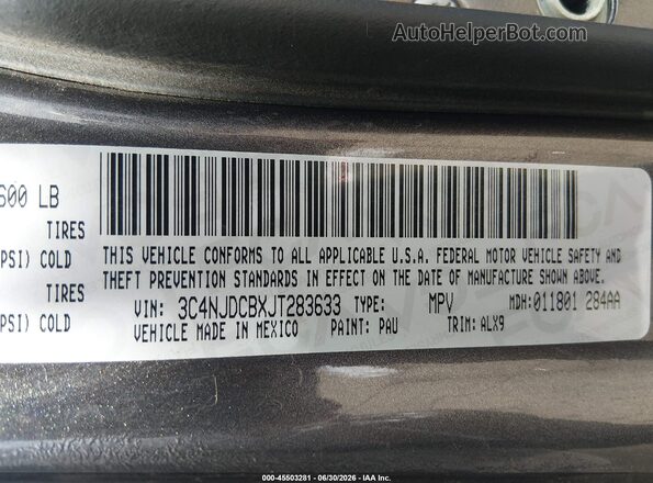 3C4NJDCBXJT283633 2018 JEEP COMPASS Gray Widok komory silnika