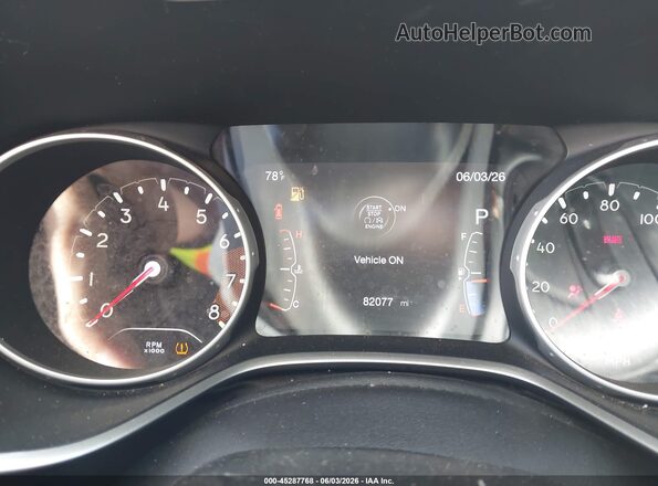 3C4NJDCBXJT458169 2018 JEEP COMPASS Green Widok tylnych siedzeń
