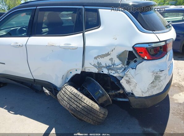 3C4NJDCBXNT136234 2022 JEEP COMPASS White Front view