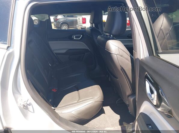 3C4NJDCN0RT157335 2024 JEEP COMPASS Silver VIN կոդի պիտակի տեսք