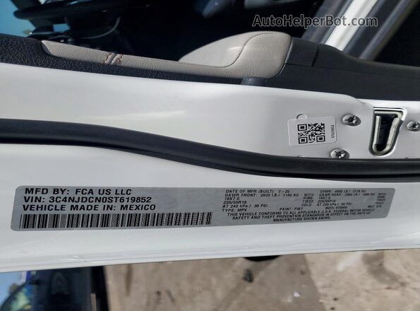 3C4NJDCN0ST619852 2025 JEEP COMPASS White სალონის 360-გრადუსიანი ხედი