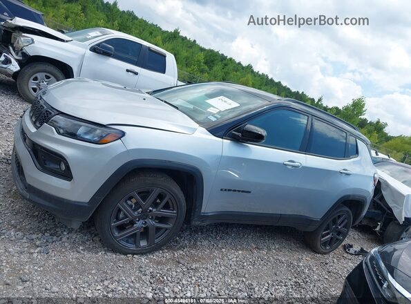3C4NJDCN0TT184168 2026 JEEP COMPASS Silver Սալոնի 360 աստիճան տեսք