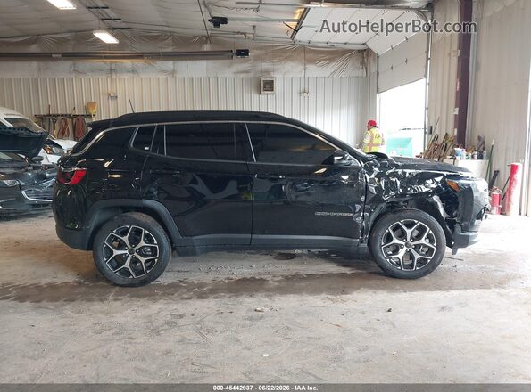 3C4NJDCN0TT188964 2026 JEEP COMPASS Black Rear interior view