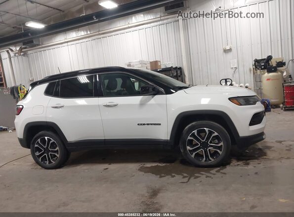 3C4NJDCN1PT567462 2023 JEEP COMPASS White Rear interior view