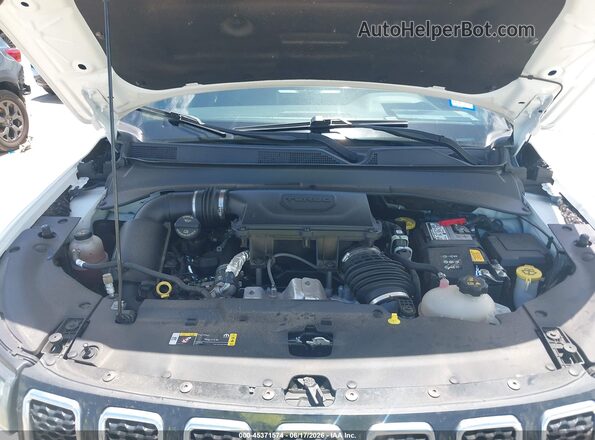3C4NJDCN1RT610782 2024 JEEP COMPASS White Widok z tyłu