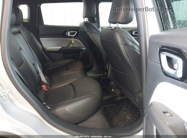 3C4NJDCN1TT174040 2026 JEEP COMPASS Silver VIN კოდის სტიკერის ხედი