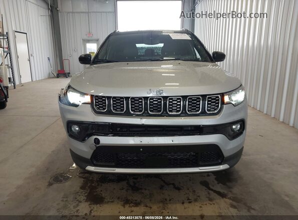 3C4NJDCN1TT174040 2026 JEEP COMPASS Silver ხელსაწყოთა პანელის ხედი