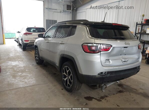 3C4NJDCN1TT174040 2026 JEEP COMPASS Silver სალონის 360-გრადუსიანი ხედი