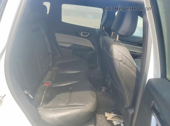 3C4NJDCN2ST506100 2025 JEEP COMPASS White Rear seats view